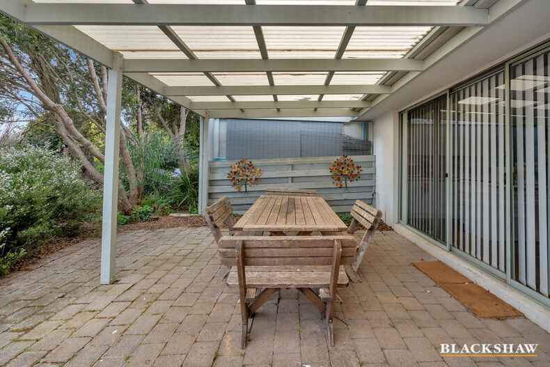 1/3 Dendy Place Florey 1/3 Dendy Place Florey