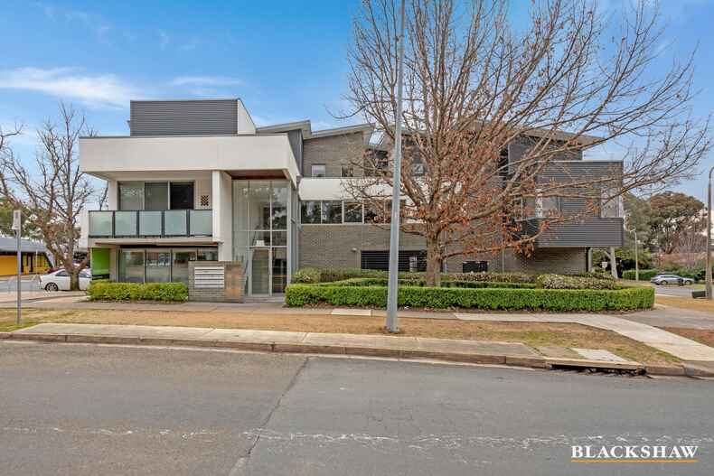 4/36 Petterd Street Page