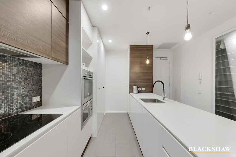 71/45 West Row City 71/45 West Row City