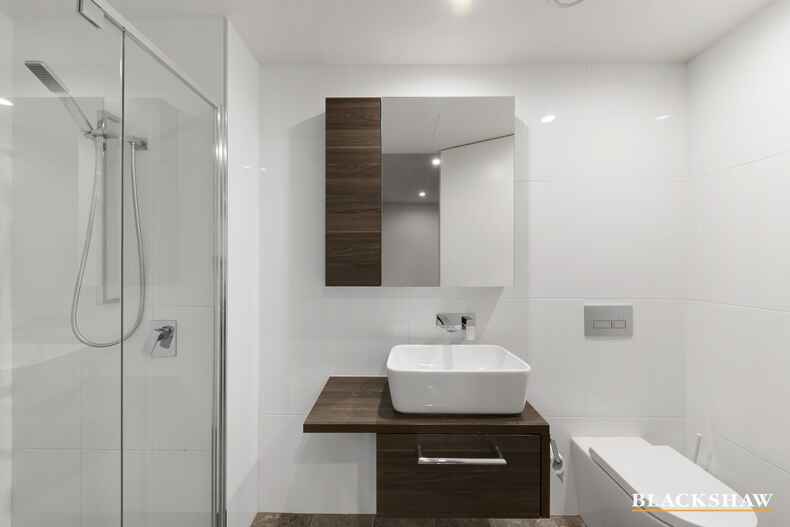 71/45 West Row City 71/45 West Row City