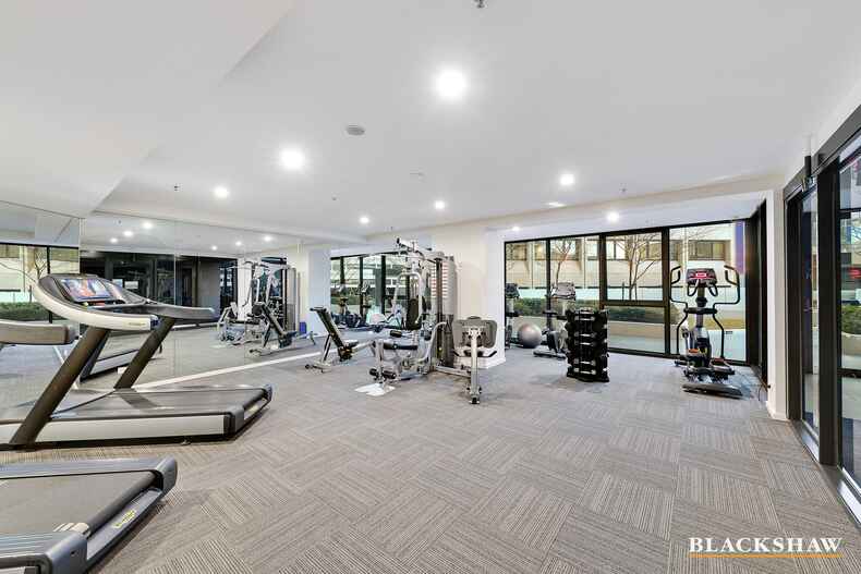 71/45 West Row City 71/45 West Row City