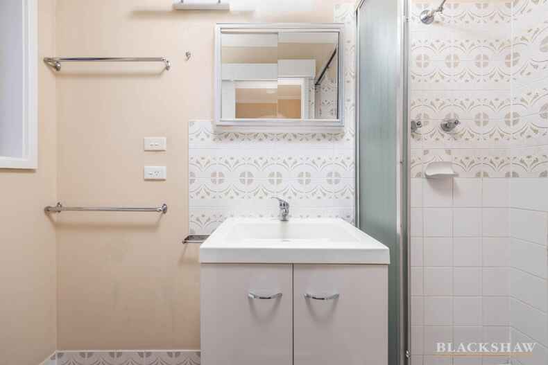 29 MacKay Crescent Kambah 29 MacKay Crescent Kambah