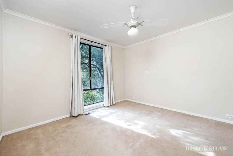 29 MacKay Crescent Kambah 29 MacKay Crescent Kambah