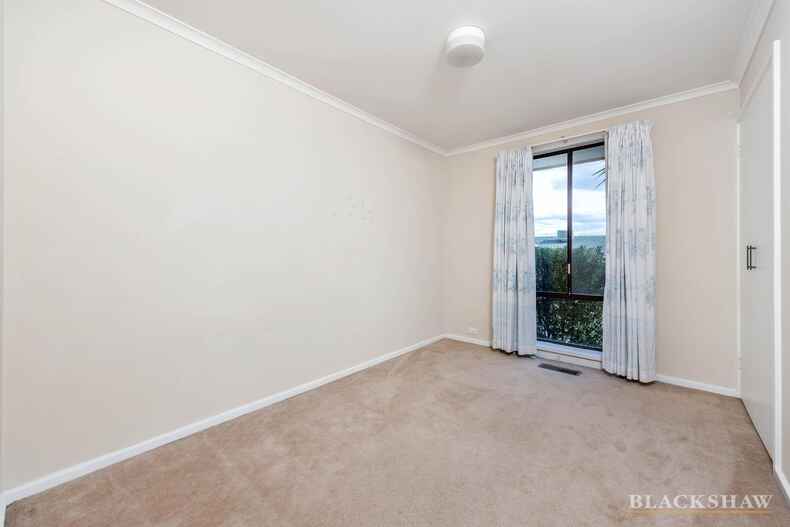 29 MacKay Crescent Kambah 29 MacKay Crescent Kambah