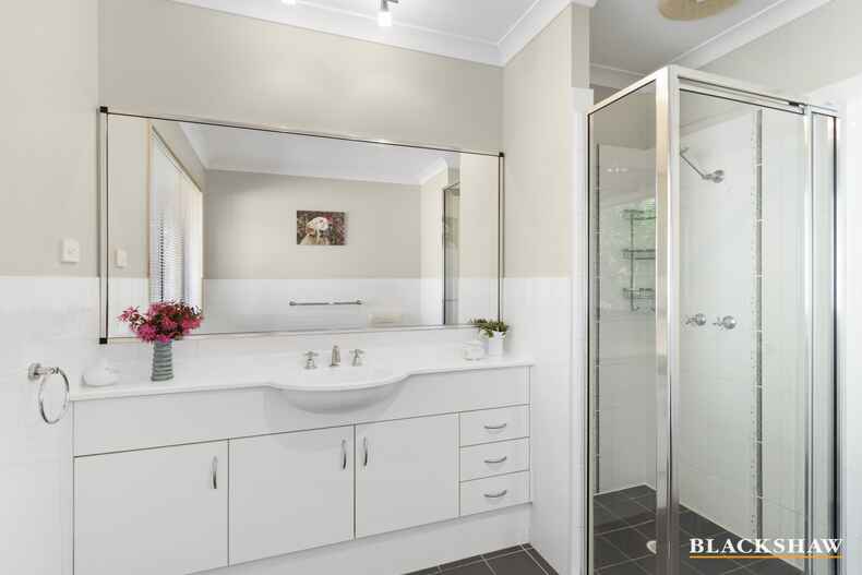 17 Batman Place Sunshine Bay