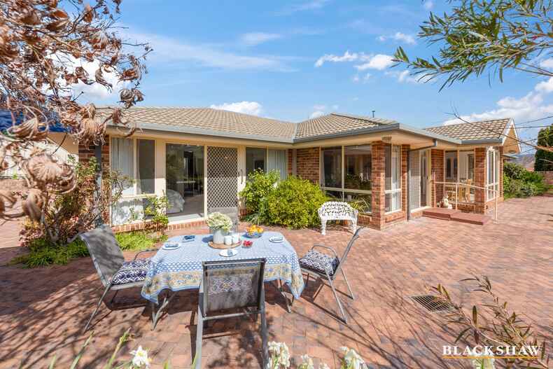 16 James Scott Close Kambah 16 James Scott Close Kambah