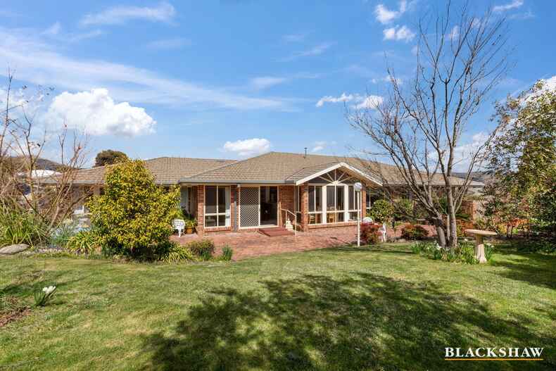 16 James Scott Close Kambah 16 James Scott Close Kambah