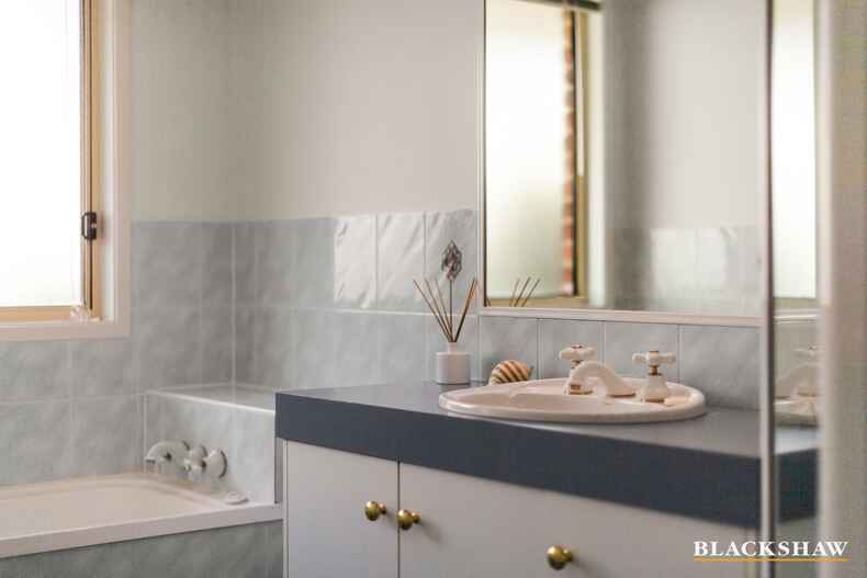 16 James Scott Close Kambah 16 James Scott Close Kambah