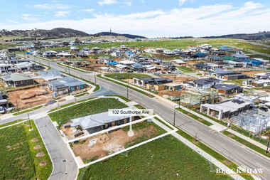 102 Sculthorpe Avenue Whitlam