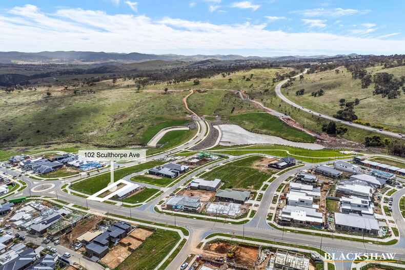 102 Sculthorpe Avenue Whitlam 102 Sculthorpe Avenue Whitlam