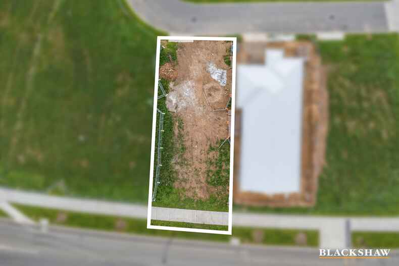 102 Sculthorpe Avenue Whitlam 102 Sculthorpe Avenue Whitlam