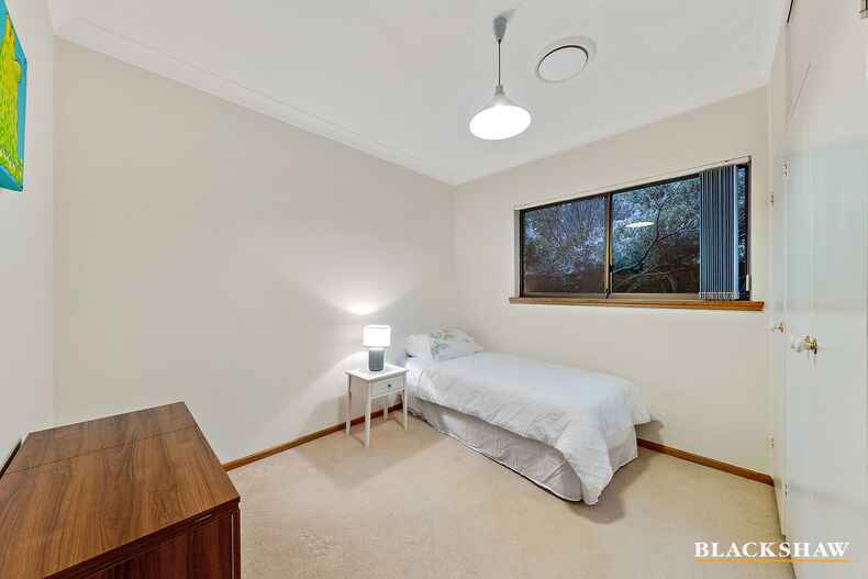 24 Banks Street Yarralumla 24 Banks Street Yarralumla