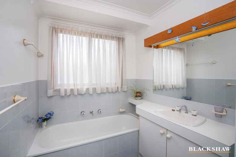 22 Fairweather Circuit Lyneham 22 Fairweather Circuit Lyneham