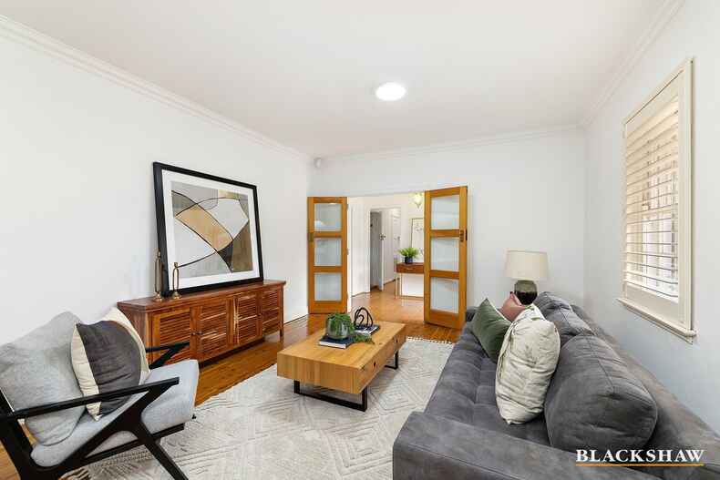 73 Euree Street Reid