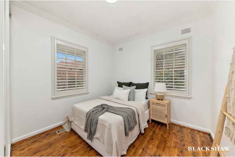 73 Euree Street Reid