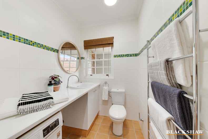 73 Euree Street Reid