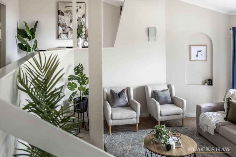 422 Bugden Avenue Fadden 422 Bugden Avenue Fadden