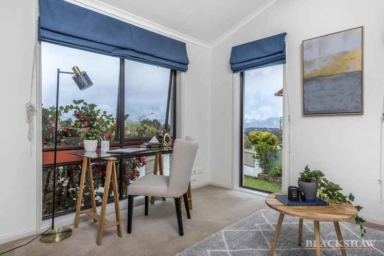 422 Bugden Avenue Fadden 422 Bugden Avenue Fadden