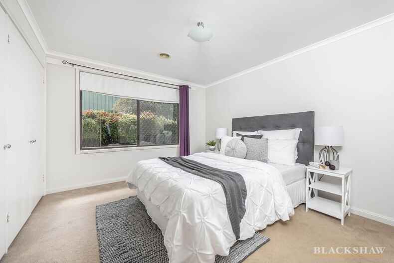 422 Bugden Avenue Fadden 422 Bugden Avenue Fadden