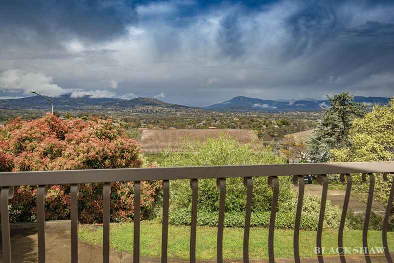 422 Bugden Avenue Fadden 422 Bugden Avenue Fadden