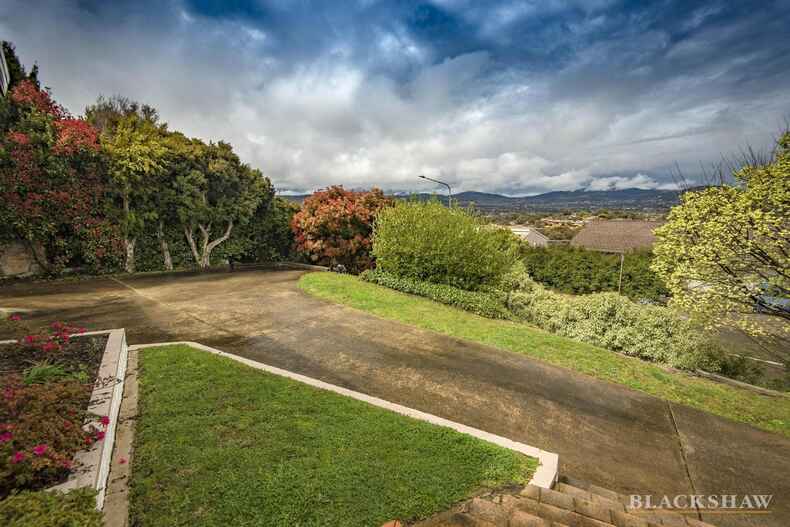 422 Bugden Avenue Fadden 422 Bugden Avenue Fadden