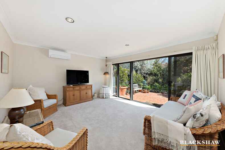 36 Blaxland Crescent Griffith