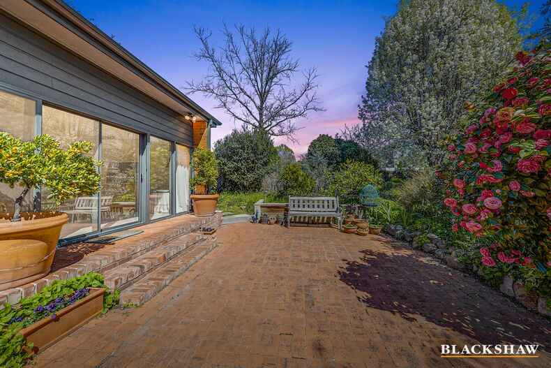 36 Blaxland Crescent Griffith