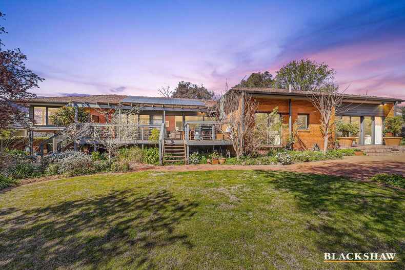 36 Blaxland Crescent Griffith