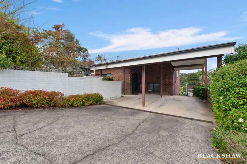 2 Joyce Place Mawson 2 Joyce Place Mawson