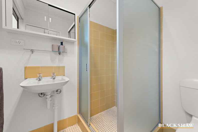 2 Joyce Place Mawson 2 Joyce Place Mawson