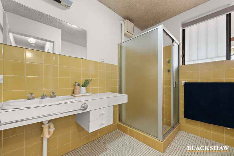 2 Joyce Place Mawson 2 Joyce Place Mawson