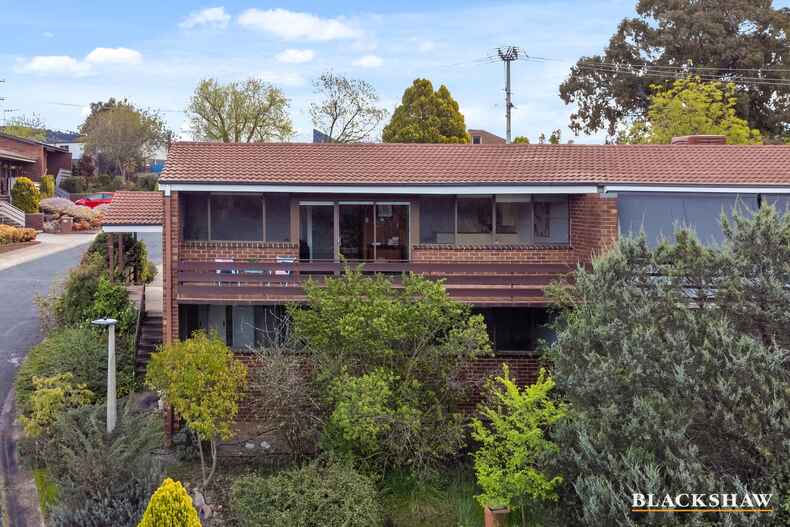 2 Joyce Place Mawson 2 Joyce Place Mawson