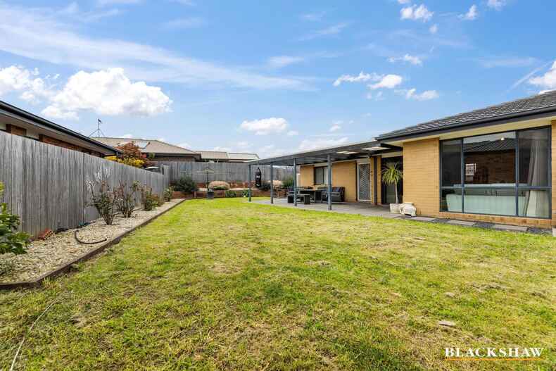 6 Greenman Street Macgregor