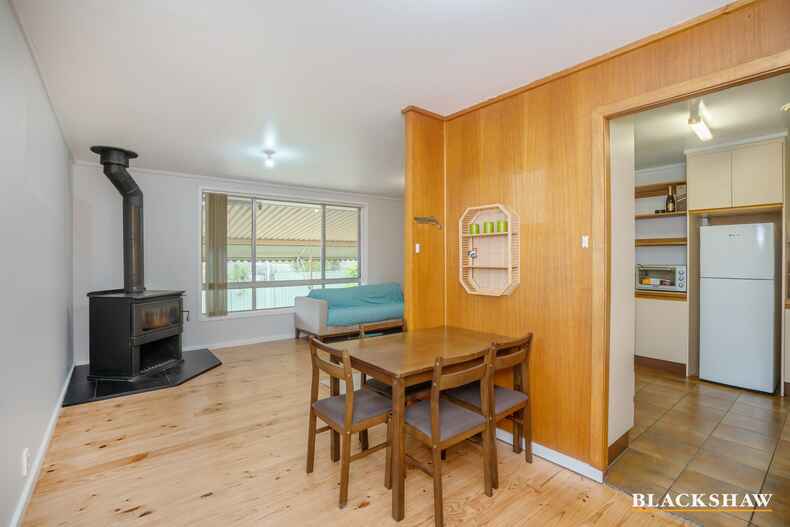 33 Follett Street Scullin 33 Follett Street Scullin