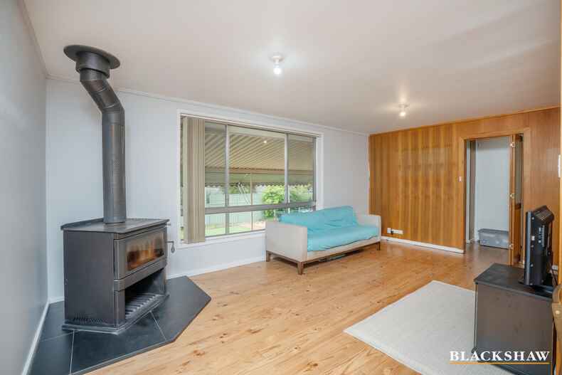 33 Follett Street Scullin 33 Follett Street Scullin