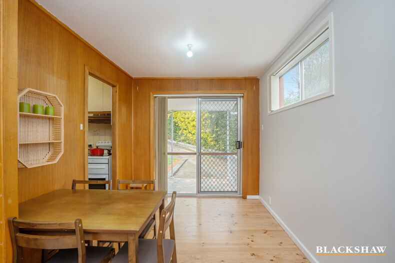 33 Follett Street Scullin 33 Follett Street Scullin