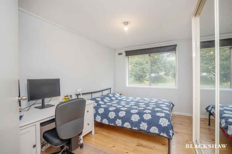 33 Follett Street Scullin 33 Follett Street Scullin