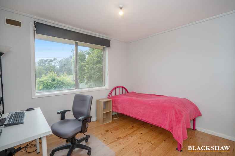 33 Follett Street Scullin 33 Follett Street Scullin