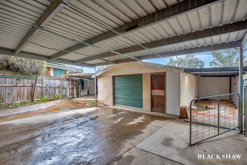 33 Follett Street Scullin 33 Follett Street Scullin