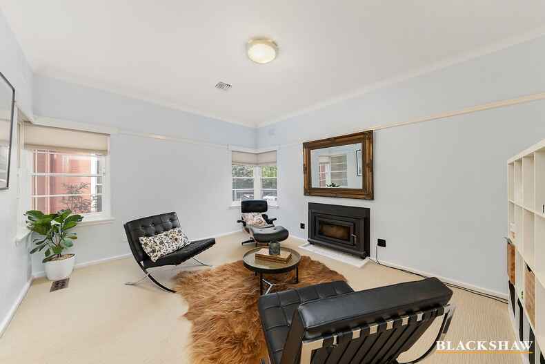 6 Meehan Gardens Griffith