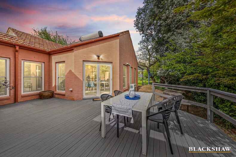 6 Meehan Gardens Griffith