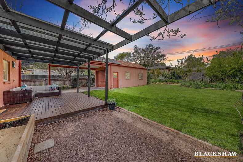 6 Meehan Gardens Griffith