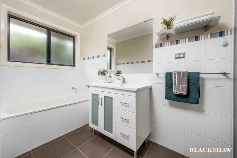 41 Flos Greig Street Watson 41 Flos Greig Street Watson