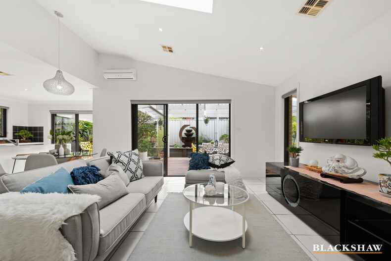 48/48a McTaggart Crescent Kambah 48/48a McTaggart Crescent Kambah