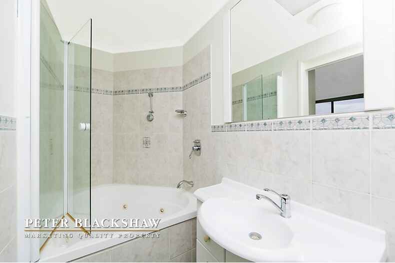 7/49 Leahy Close Narrabundah