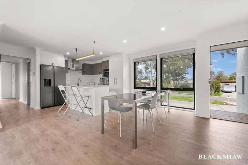 18 Clifford Crescent Melba 18 Clifford Crescent Melba