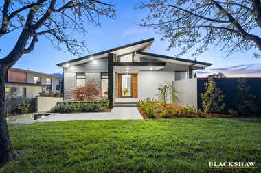 6 Wylly Place Hughes