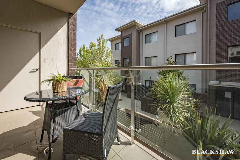 9/52 Swain Street Gungahlin