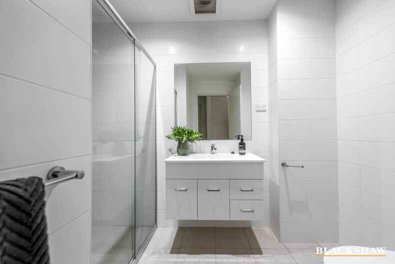 9/52 Swain Street Gungahlin