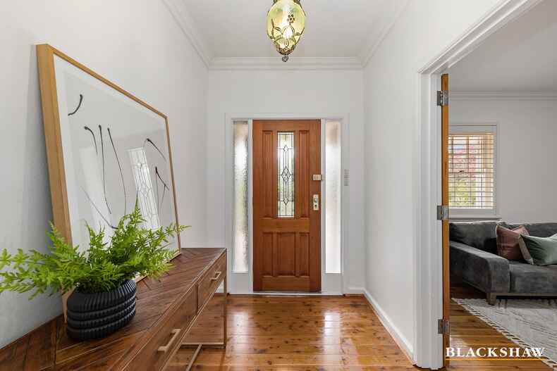 73 Euree Street Reid